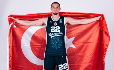 Malachi Flynn, ay-y�ld�zl� forma i�in haz�r