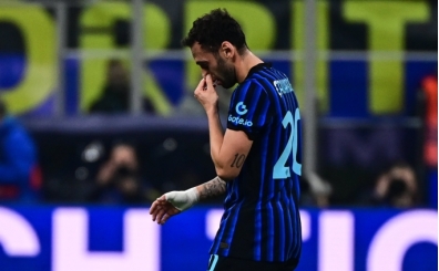 Hakan �alhano�lu, Arsenal ma��nda yok!