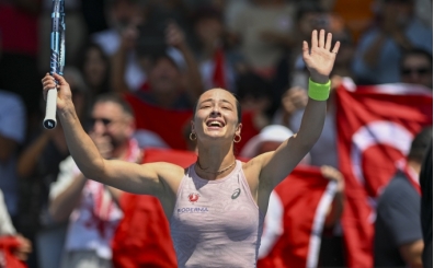 Zeynep S�nmez, kad�nlar d�nya s�ralamas�nda 79'uncu!