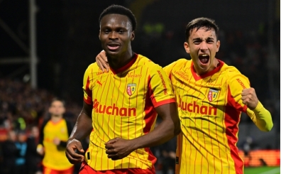 Lens, liderli�i b�rakm�yor; �st �ste 9!