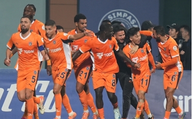 Formda Ba�ak�ehir, evinde Rize'ye kar��