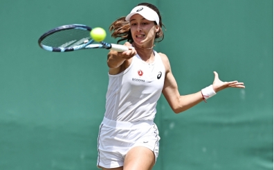 Zeynep S�nmez, set vermeden ana tabloda!