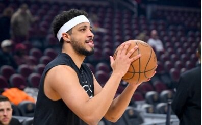 Haliburton, rehabilitasyon s�recinde ilk kez be�e be� oynad�