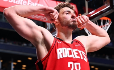 Alperen �eng�n: 'T�rkiye'ye g�zel haberler vermek beni mutlu ediyor'