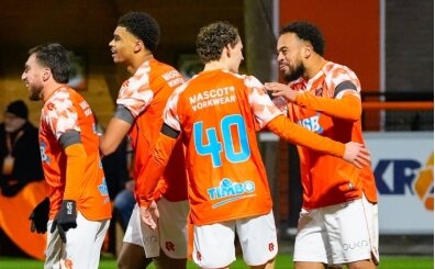 Lider PSV'ye Volendam �oku!