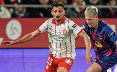 Bar�a, Katalonya derbisinde koltu�unu kaybetti