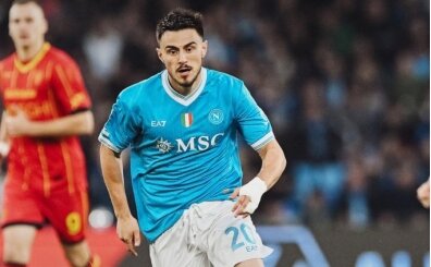 Napoli evinde geriden gelip kazand�