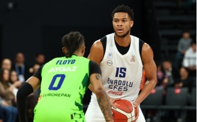 Anadolu Efes evinde TOFA�'� devirdi