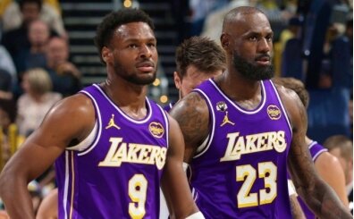 LeBron James ve o�lu Bronny James, NBA tarihine ge�ti