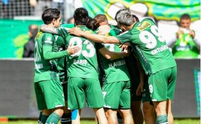 Bursaspor'un �ampiyonlu�una '1' puan kald�