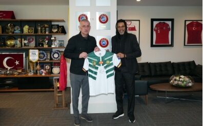 Eski futbolcu Song, Hacıosmanoğlu'nu ziyaret etti