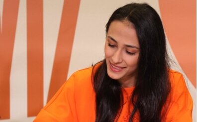 Eczac�ba�� Dynavit, Simge Ak�z ile s�zle�me uzatt�!