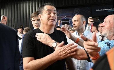 Acun Ilıcalı kutlamalarda taraftara müjdeyi verdi