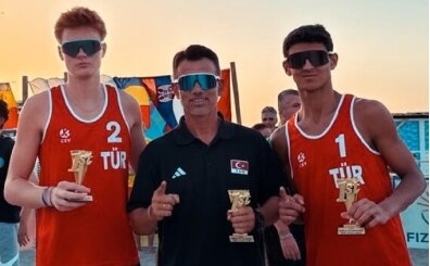 18 ya� alt� erkek plaj voleybolcular, Balkan �ampiyonu oldu