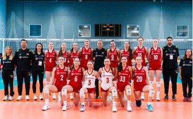 U18 Sultanlar'dan Avrupa'ya m�thi� ba�lang�� 