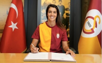 Galatasaray Kadın Futbol Takımı Carole Costa transferini açıkladı