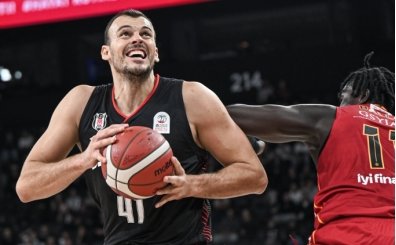 Beşiktaş, Galatasaray MCT Technic'i derbide devirdi!
