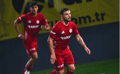 Antalyaspor, İstanbul'dan 3 puanla döndü!