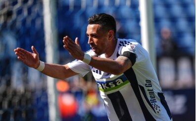 İrfan Can Kahveci, Fenerbahçe'yi bekliyor