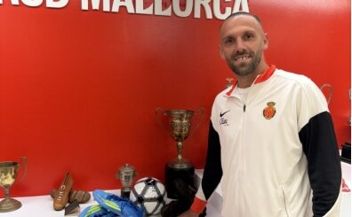 Vedat Muriqi, kramponlar�n� m�zeye ba���lad�!