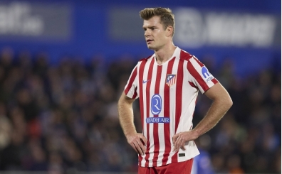 Fenerbah�e'de s�ra Alexander S�rloth'a geldi!