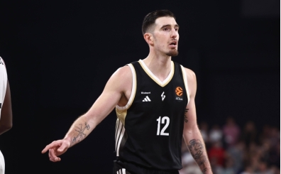 Nando De Colo, Fenerbah�e'ye geri d�nd�!
