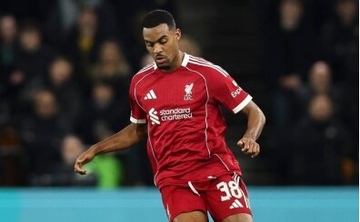 Liverpool'da Ryan Gravenberch ile imza