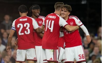 Arsenal, Ipswich deplasman�nda 4 golle turlad�