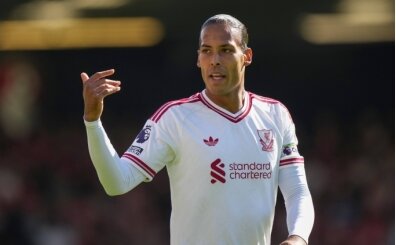 Van Dijk i�in Galatasaray'a dev rakip