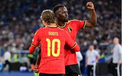 Belçika, İtalya'yı iki golle devirdi!