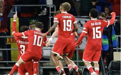Galler, Norveç'i sahasında yıktı!
