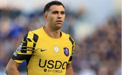 Chelsea'de Emiliano Martinez ameliyat oldu: 'Birkaç haftaya döneceğim'