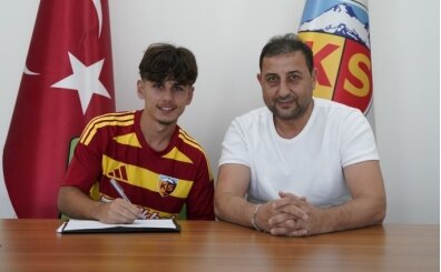 Kayserispor, Mikail Kulaksız ile profesyonel sözleşme imzaladı