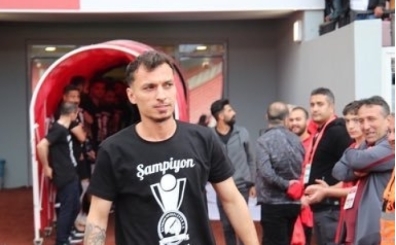 Karşıyaka'dan amatör sözleşme!