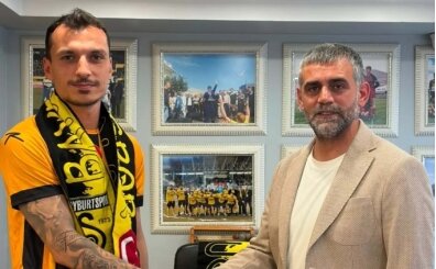 Karşıyaka'dan ayrılan İlyas imzayı attı