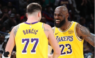 Lakers, LeBron ve Luka'nın 60 sayılık performansıyla Pelicans'ı yıktı