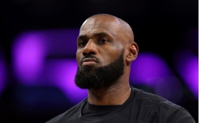 LeBron James karar�n� A�ustos'a kadar erteleyebilir