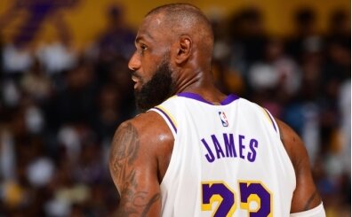 76ers'ın yıldızları LeBron'u Philadelphia'ya gelmeye ikna etmeye çalışıyor