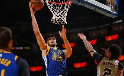NBA'de Warriors, �mer Faruk Yurtseven'in 17 say�yla oynad��� ma�ta Spurs'e kaybetti