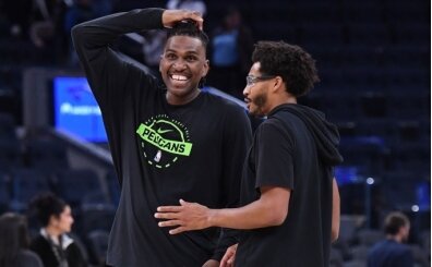 Pelicans, eski Warriors �ampiyonlar�n� takasa a�t�!