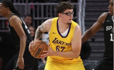 Lakers taraftarının sevgilisi Robbie Avila, kolej basketboluna dönebilir