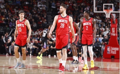 NBA'de Rockets, sahas�nda Jazz'� farkl� yendi