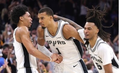 NBA play-off'larında Spurs, Thunder'ı yenerek seriyi 2-2 yaptı