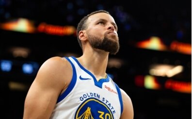 Warriors ile Stephen Curry arasında yeni kontrat görüşmeleri bekleniyor