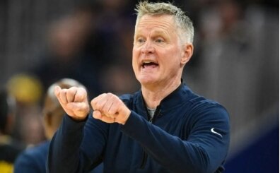 Steve Kerr, gelece�ini g�r��mek �zere Warriors'la masaya oturacak