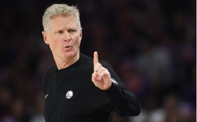 Steve Kerr, emeklilik kararından nasıl son anda döndü?