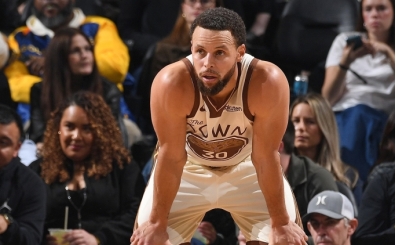 Curry: 'Bat�'n�n zirvesindeki herkes i�in zorlu rakibiz'