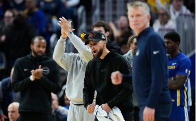 Kerr: 'Steph Curry i�in sezonu kapatma plan� yok'