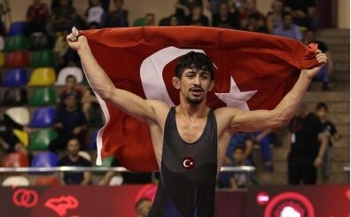 Son Avrupa �ampiyonu Kerem Kamal yar� finale y�kseldi