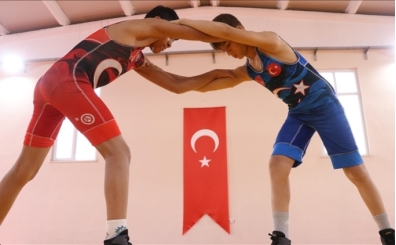 Balkan �ampiyonu a�abey rol model oldu, 3 karde�i onun izinden ba�ar�ya y�r�yor